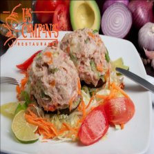 Aguacates con atÃºn. 